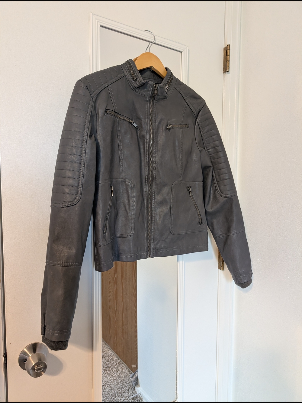 Maralyn & Me Gray Quilted Sleeve Bomber Jacket Size L